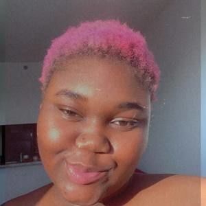 Meet your Posher, Ashia